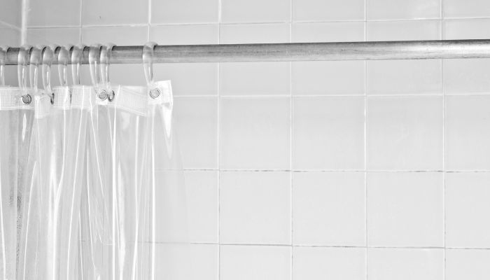 How to Clean Plastic Shower Curtains