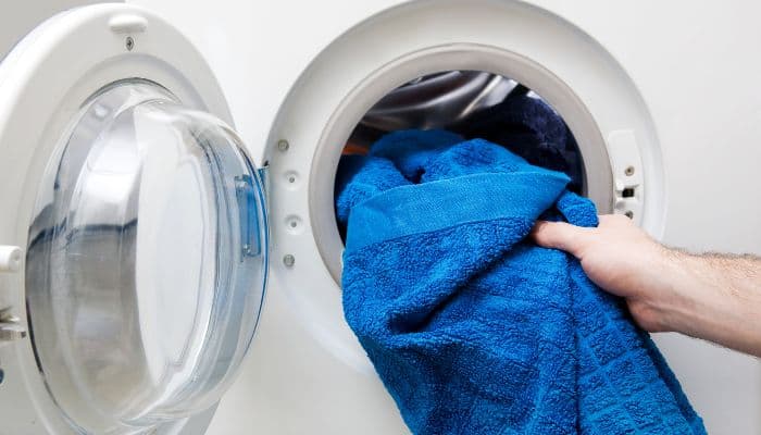 How to clean wool blanket in washing machine?